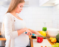 Белковая диета при беременности — как правильно составить свое меню?