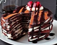 Шоколадный торт из блинчиков
