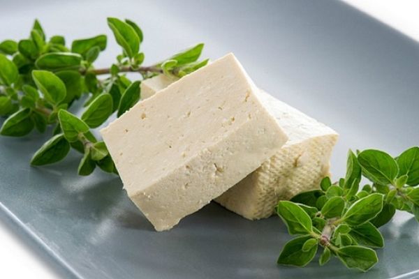 Полезен ли сыр тофу — этот восточный заменитель мяса?
