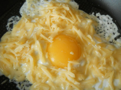 яичница с сыром