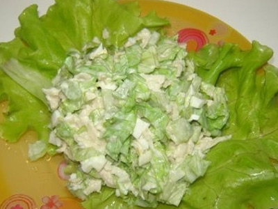 яблочный салат с зеленью